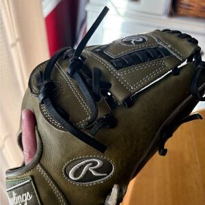 Rawlings Heart of the Hide
Military Green Pitching Glove 11.75”